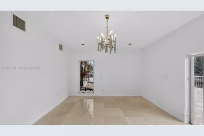 3226 NE 168th St, North Miami Beach, FL 33160 - Photo 13