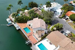 3226 NE 168th St, North Miami Beach, FL 33160 - Photo 39