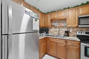 8851 Sunrise Lakes Blvd, Sunrise, FL 33322 - Photo 9