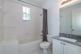 604 SW 147th Ave, Pembroke Pines, FL 33027 - Photo 9