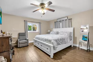 9417 NW 72nd St, Tamarac, FL 33321 - Photo 11