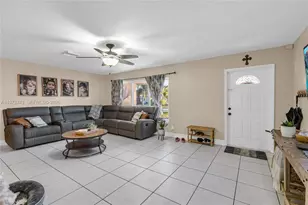 9417 NW 72nd St, Tamarac, FL 33321 - Photo 3