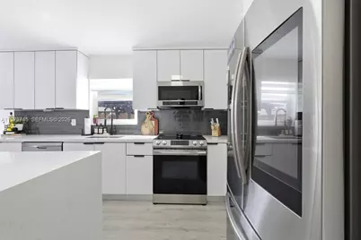 12138 SW 250th Ter, Homestead, FL 33032 - Photo 11