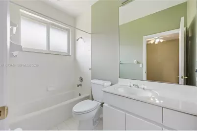 158 Dockside Cir, Weston, FL 33327 - Photo 29
