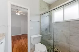 158 Dockside Cir, Weston, FL 33327 - Photo 25
