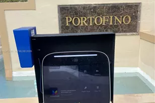 703 NE 195th St, Miami, FL 33179 - Photo 27