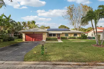 11573 NW 39th Pl, Coral Springs, FL 33065 - Photo 1