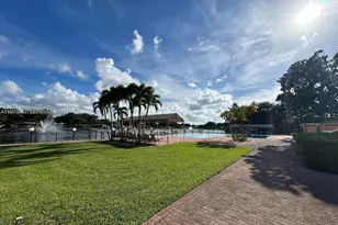 301 Cambridge Rd, Hollywood, FL 33024 - Photo 19