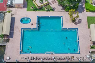 301 Cambridge Rd, Hollywood, FL 33024 - Photo 5