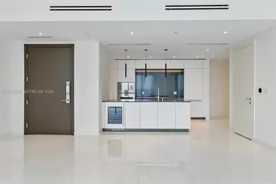 300 Biscayne Blvd Way #903, Miami, FL 33131 - Photo 23