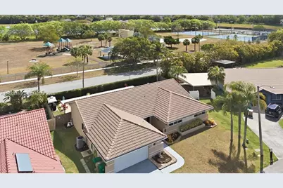 6520 Olde Moat Way, Davie, FL 33331 - Photo 3