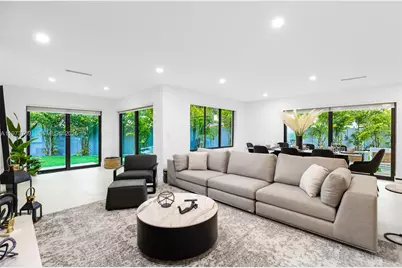 2100 SW 9th Ave, Miami, FL 33129 - Photo 41