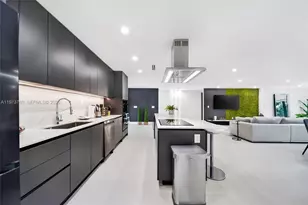 2100 SW 9th Ave, Miami, FL 33129 - Photo 29