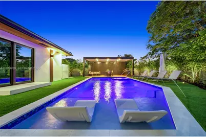 2100 SW 9th Ave, Miami, FL 33129 - Photo 7