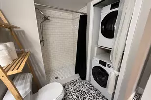 302 Lakeview Dr, Weston, FL 33326 - Photo 23