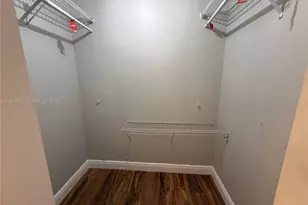 302 Lakeview Dr, Weston, FL 33326 - Photo 15