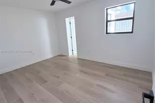 9381 SW 39th St, Miami, FL 33165 - Photo 11