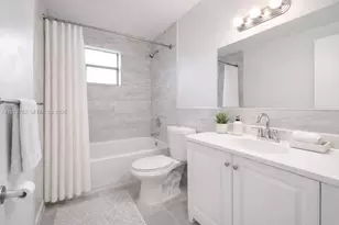 400 NE 1st St, Hallandale Beach, FL 33009 - Photo 7