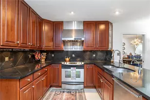 7010 SW 148th Terrace, Palmetto Bay, FL 33158 - Photo 11