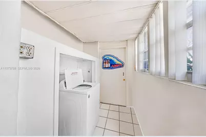 3532 NW 4th Ter, Miami, FL 33125 - Photo 11