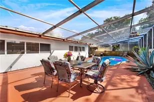 12670 NE Miami Pl, North Miami, FL 33161 - Photo 21