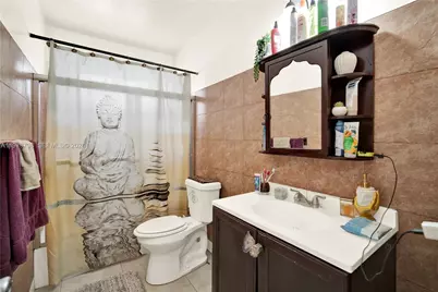 12670 NE Miami Pl, North Miami, FL 33161 - Photo 15