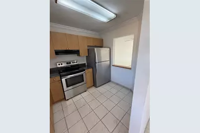 2540 W 67th Pl #202-28, Hialeah, FL 33016 - Photo 5