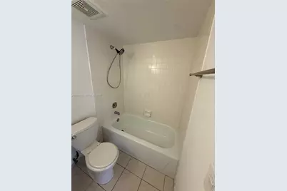 2540 W 67th Pl #202-28, Hialeah, FL 33016 - Photo 15