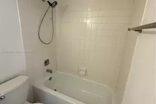 2540 W 67th Pl, Hialeah, FL 33016 - Photo 15