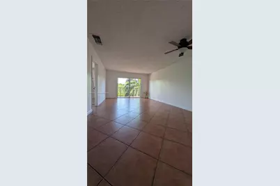 2600 NE 135th St #4E-A, North Miami, FL 33181 - Photo 3
