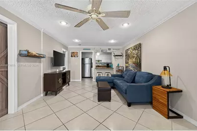 1308 Bayview Dr #2B, Fort Lauderdale, FL 33304 - Photo 9