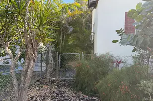 2750 SW 26th St, Miami, FL 33133 - Photo 7