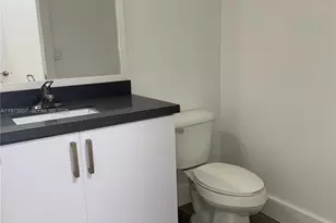 8807 NW 76th Dr, Tamarac, FL 33321 - Photo 5