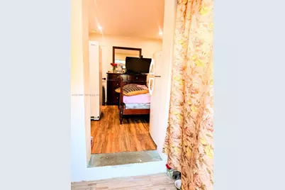 2281 NW 81st Ter, Miami, FL 33147 - Photo 29
