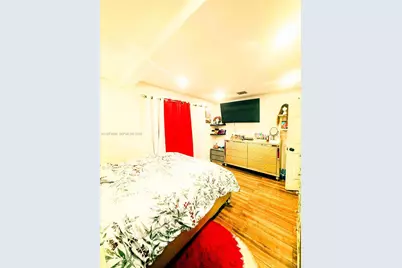 2281 NW 81st Ter, Miami, FL 33147 - Photo 7