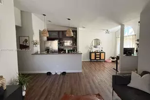 10630 SW 157th Ct, Miami, FL 33196 - Photo 5