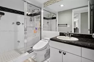 3000 Holiday Dr, Fort Lauderdale, FL 33316 - Photo 25