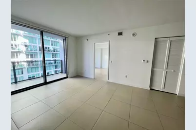 31 SE 6th St #1604, Miami, FL 33131 - Photo 7