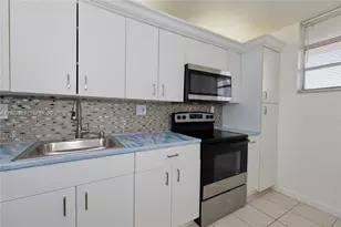 2903 N Miami Beach Blvd, North Miami Beach, FL 33160 - Photo 11