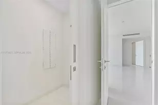 300 Biscayne Blvd Way, Miami, FL 33131 - Photo 29