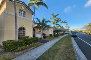 27364 SW 140th Ave, Homestead, FL 33032 - Photo 3