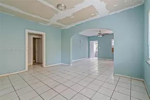 1045 SW 20th Ave, Miami, FL 33135 - Photo 11