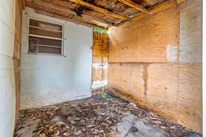 1045 SW 20th Ave, Miami, FL 33135 - Photo 27