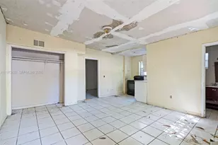 1045 SW 20th Ave, Miami, FL 33135 - Photo 37