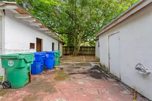 1045 SW 20th Ave, Miami, FL 33135 - Photo 45