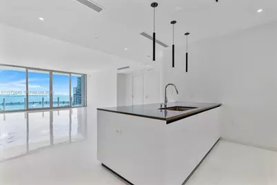 300 Biscayne Boulevard Way #803C, Miami, FL 33131 - Photo 49