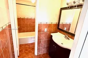 2000 NE 135th St, North Miami, FL 33181 - Photo 11