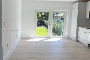 2800 SW 25th St, Miami, FL 33133 - Photo 7