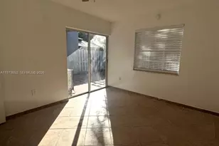 10360 SW 154th Pl, Miami, FL 33196 - Photo 5