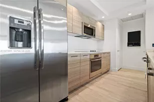 121 NE 34th St, Miami, FL 33137 - Photo 5